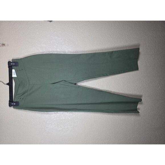 JM COLLECTION PETITE STUDDED-RIVET STRAIGHT- AGED PINE PS SHORT - Picture 1 of 6